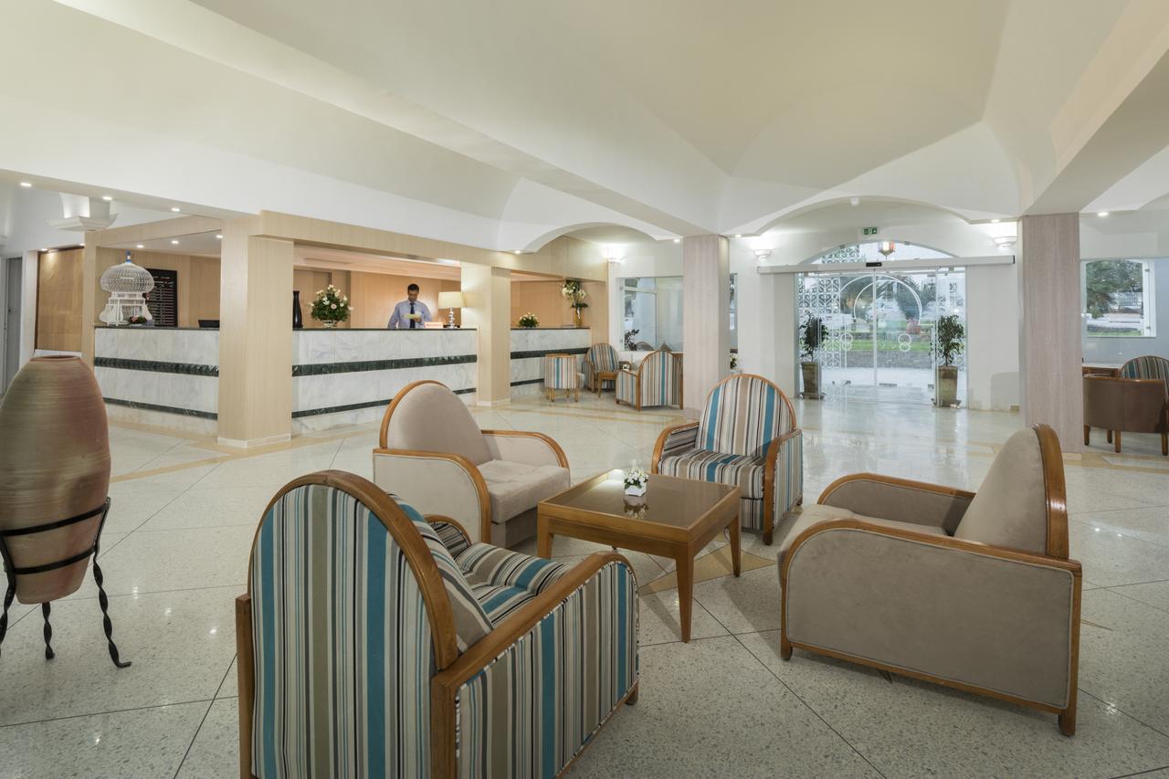 Hari Club Beach Resort Aghīr Exteriör bild