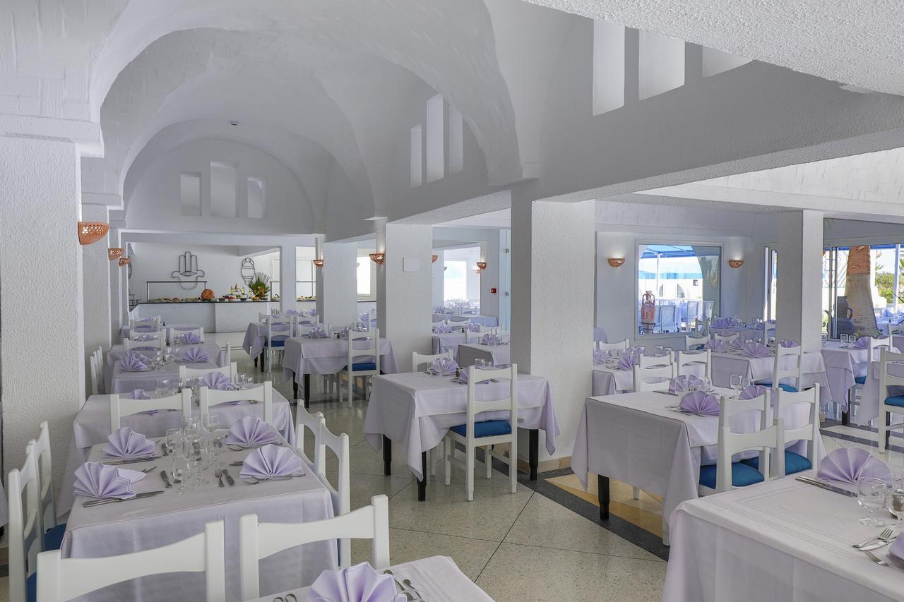 Hari Club Beach Resort Aghīr Exteriör bild